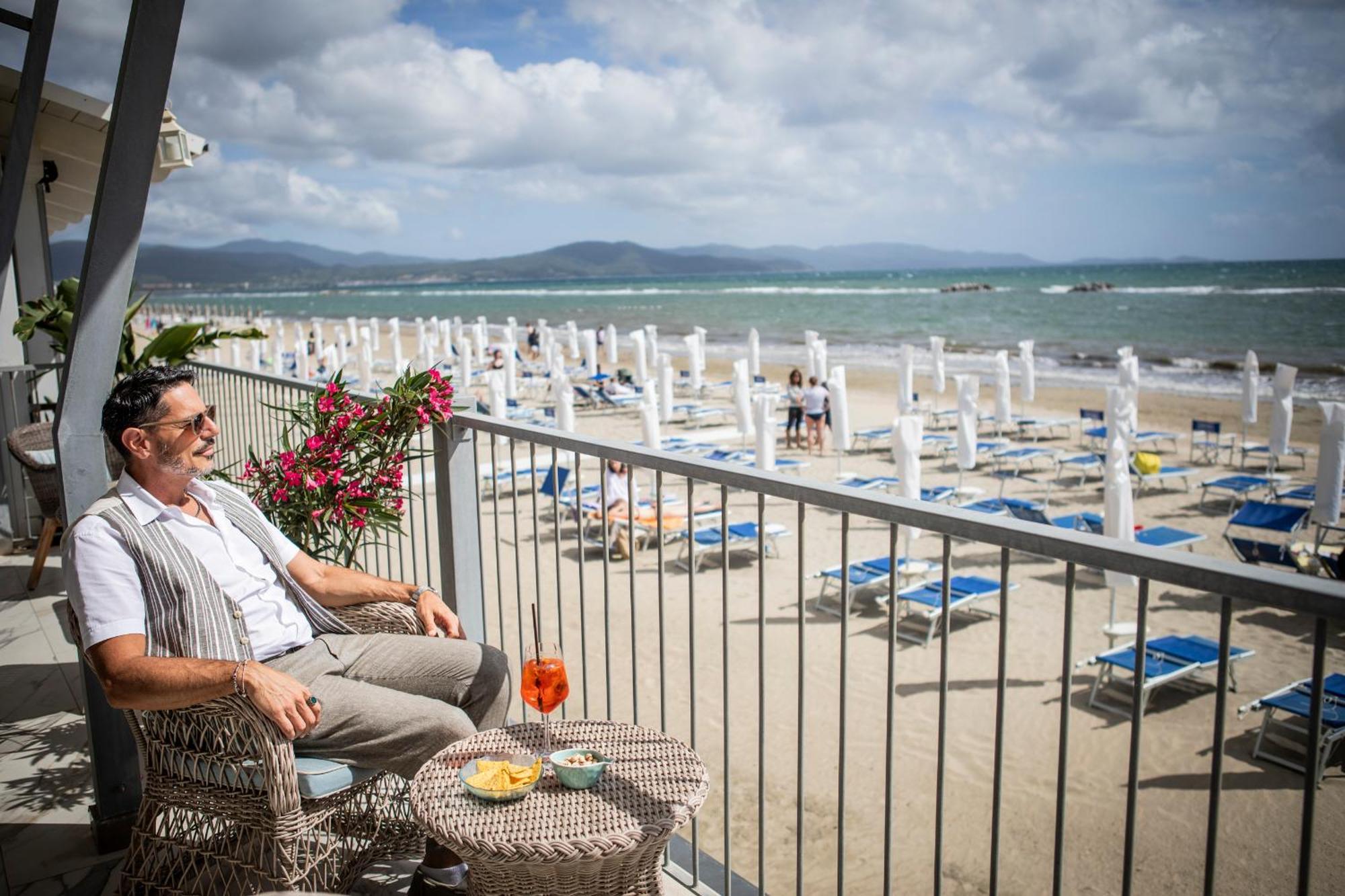 Hotel Parrini Follonica Kültér fotó