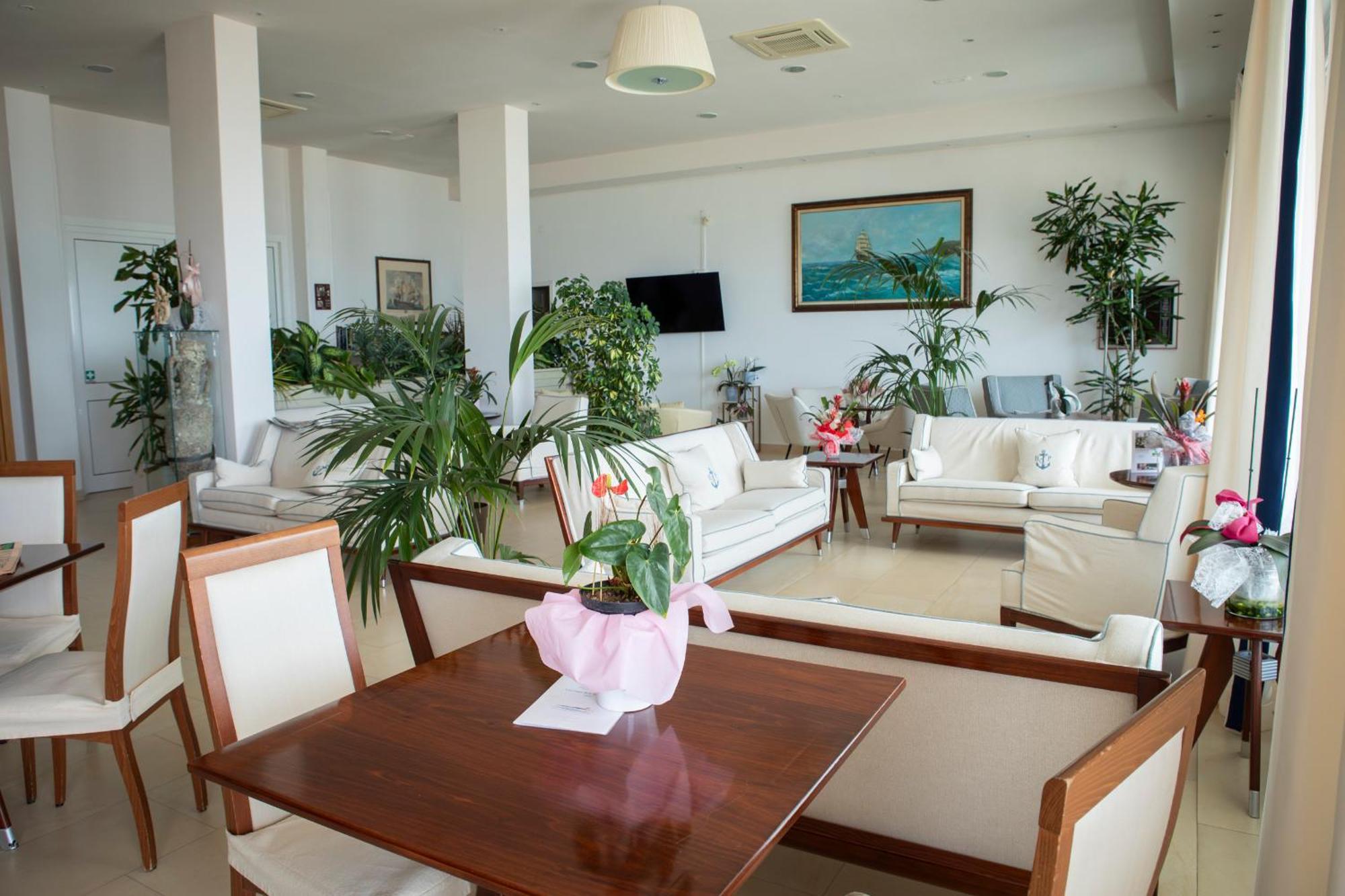 Hotel Parrini Follonica Kültér fotó