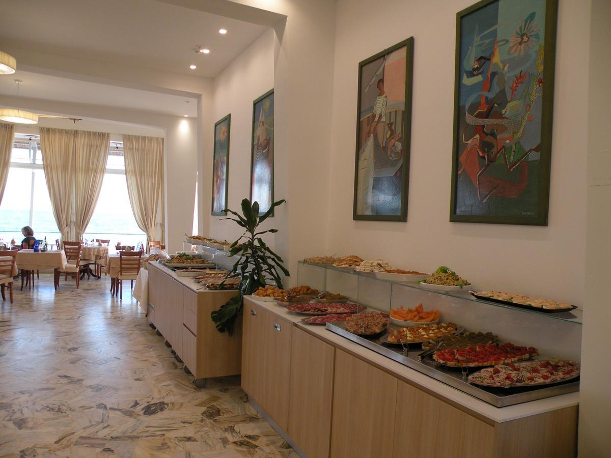 Hotel Parrini Follonica Kültér fotó